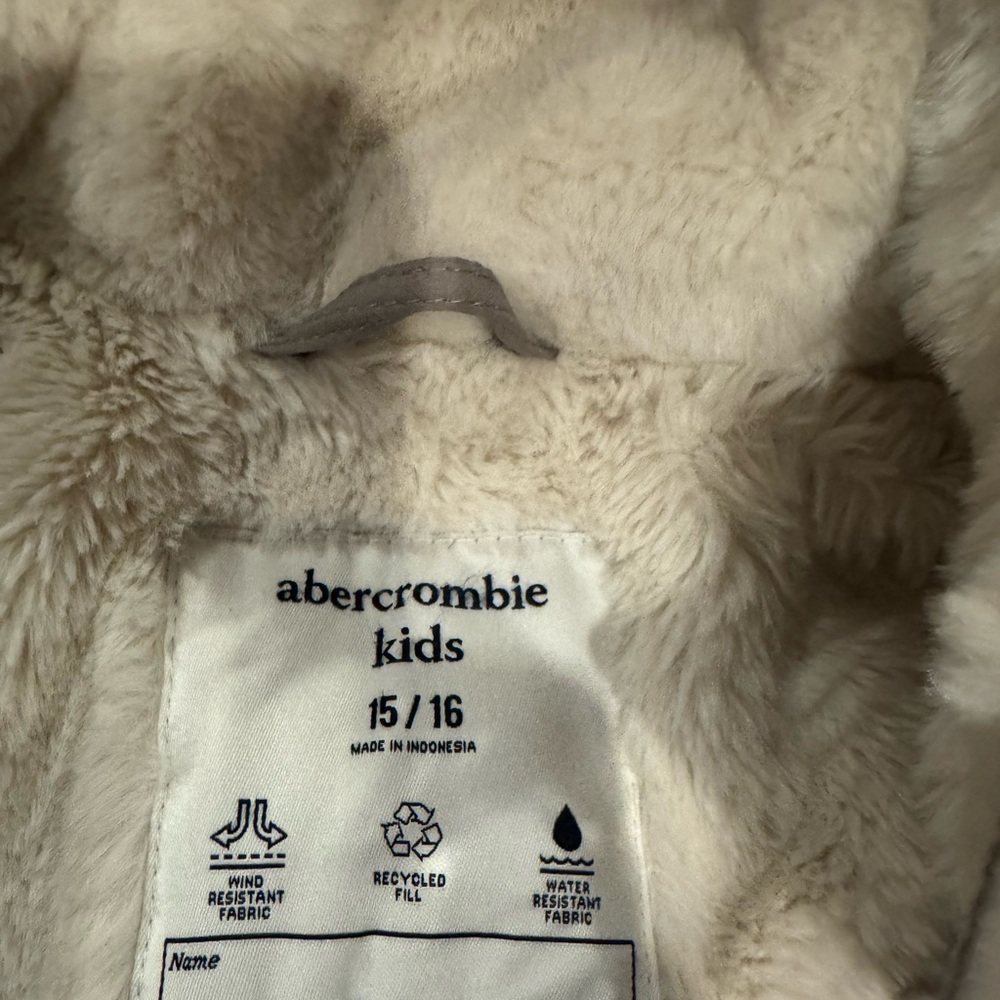 Abercrombie kids gray puffer coat with fur trimmed hood